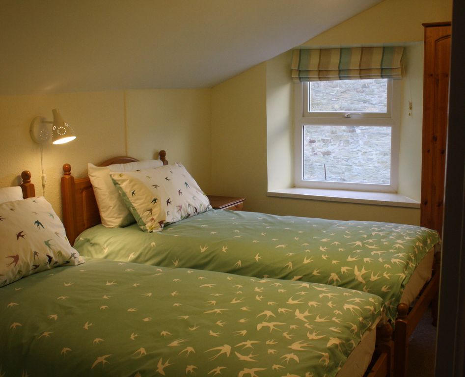 bedroom-3-St-Agnes-Holiday-Cottage